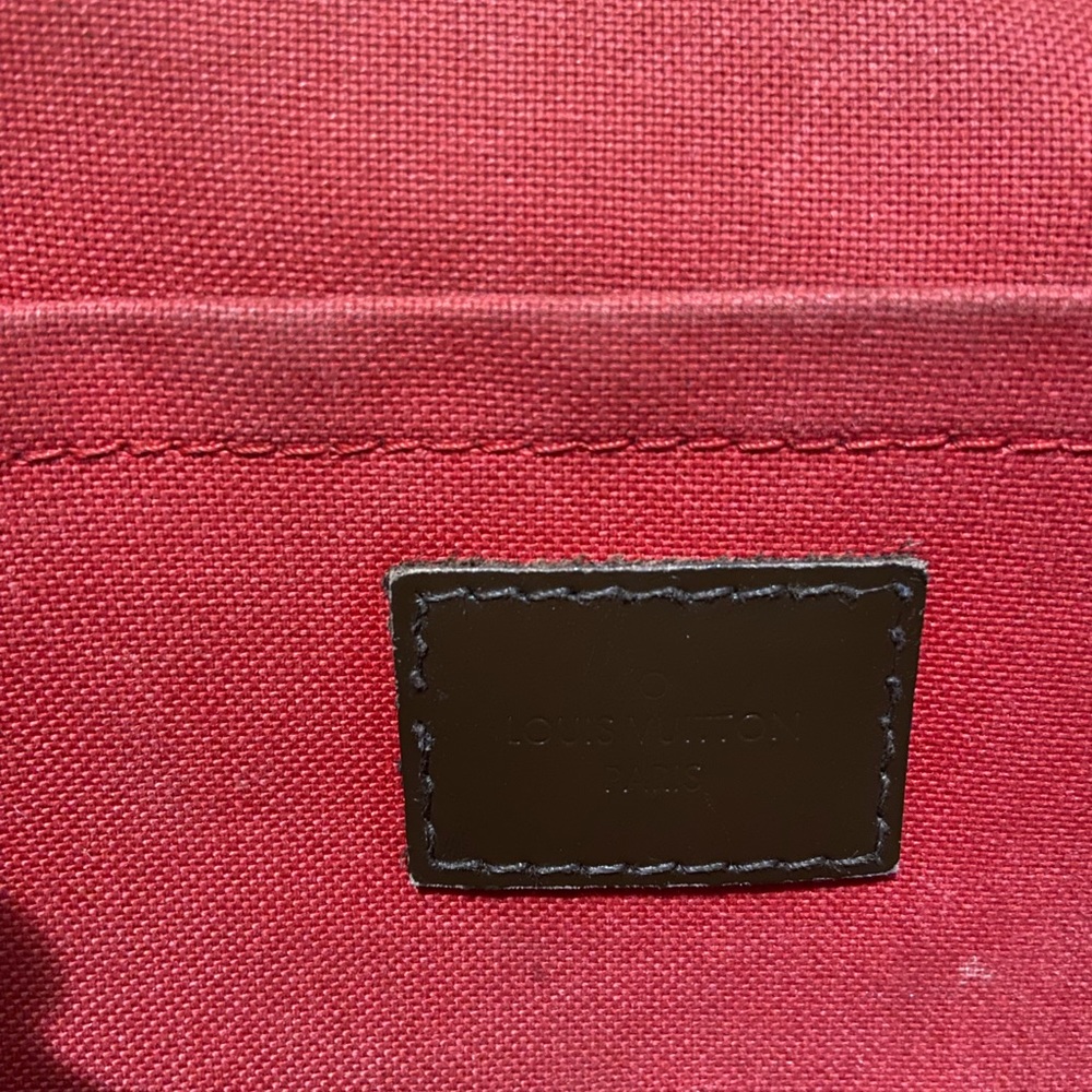 Lv - Picture 11 of 13